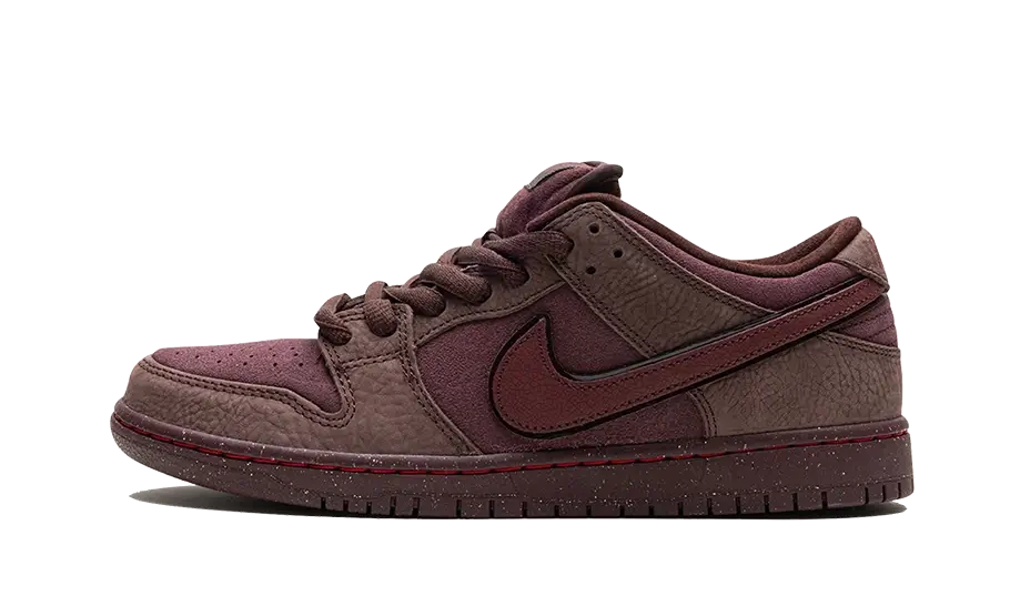 SB Dunk Low City Of Love Burgundy Crush All You Need, photo 1
