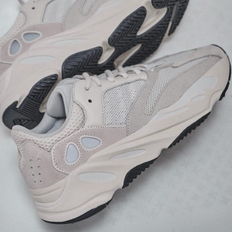 Yeezy 700 Analog All You Need, photo 5