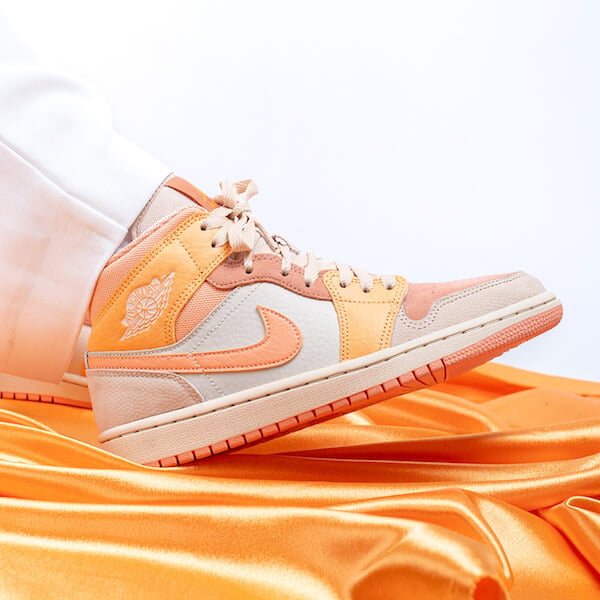 Air Jordan 1 Mid Apricot Orange All You Need, photo 5