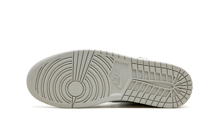 Air Jordan 1 Retro High OG White Cement All You Need, photo 4