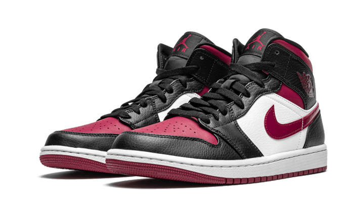 Air Jordan 1 Mid Bred Toe All You Need, photo 2