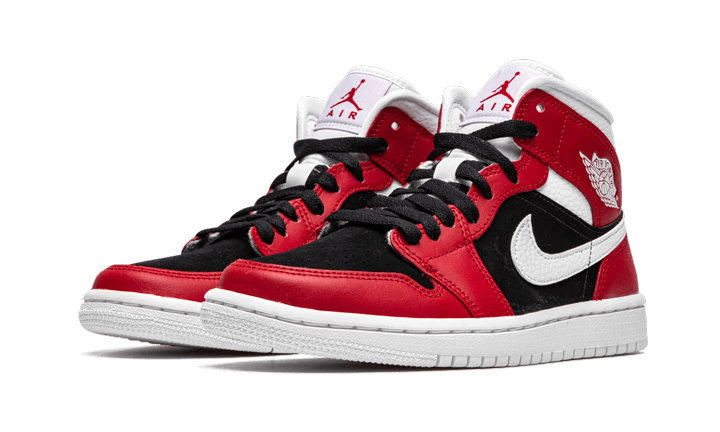 Air Jordan 1 Mid Gym Red Black All You Need, photo 2