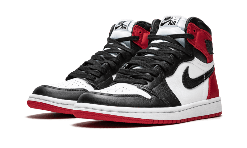 Air Jordan 1 Retro High Satin Black Toe All You Need, photo 2