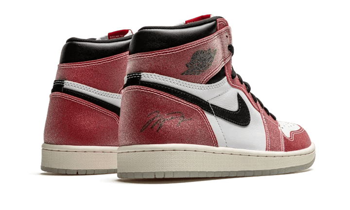 Air Jordan 1 Retro High Trophy Room Chicago (Friends & Family) All You Need, photo 3