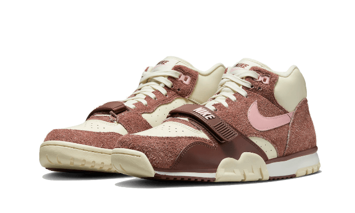 Air Trainer 1 Valentine's Day All You Need, photo 2