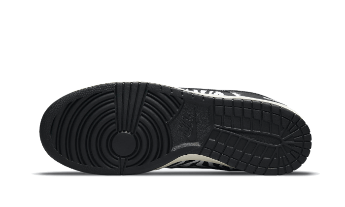 SB Dunk Low Quartersnacks Zebra All You Need, photo 3