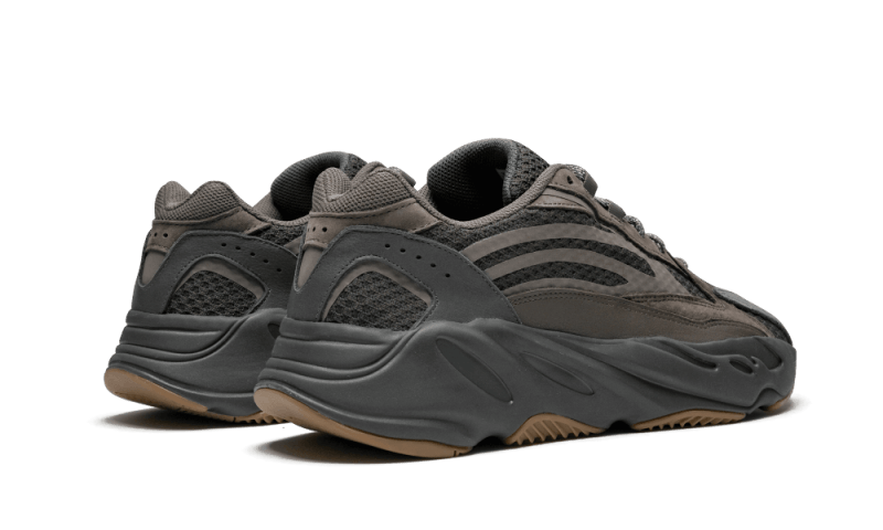 Yeezy 700 V2 Geode All You Need, photo 3