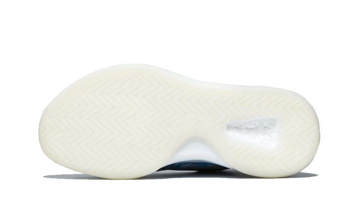 Yeezy QNTM BSKTBL Frozen Blue All You Need, photo 4